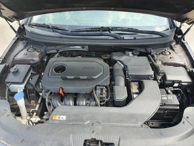 Hyundai Sonata Limited 4dr Sedan (2.4L 4cyl 6A) 2015 Gray