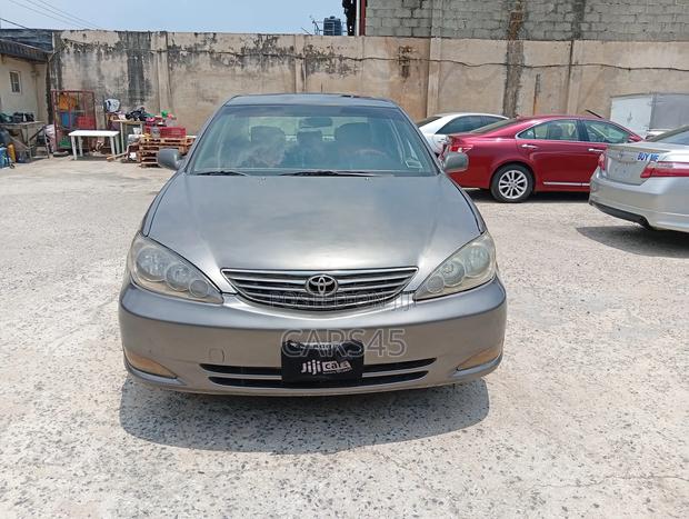 Toyota Camry LE 4dr Sedan (2.4L 4cyl 5A) 2006 Gray