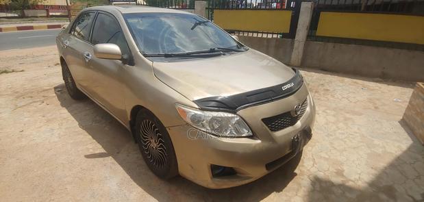 Toyota Corolla 2009 Gray