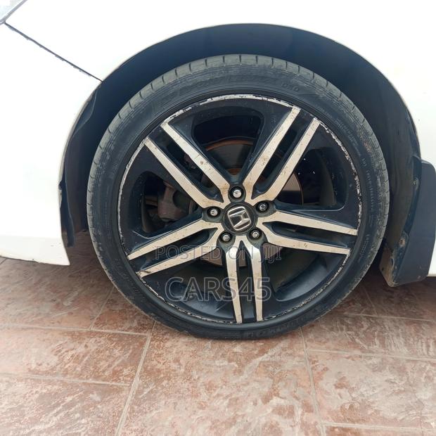 Honda Accord 2016 White