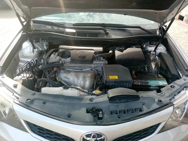 Toyota Camry 2014 Silver