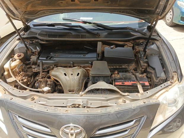 Toyota Camry 2008 Gray