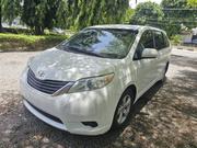 Toyota Sienna 2014 White for sale