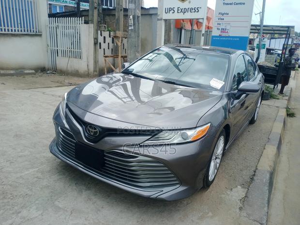 Toyota Camry 2020 Gray
