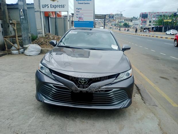 Toyota Camry 2020 Gray