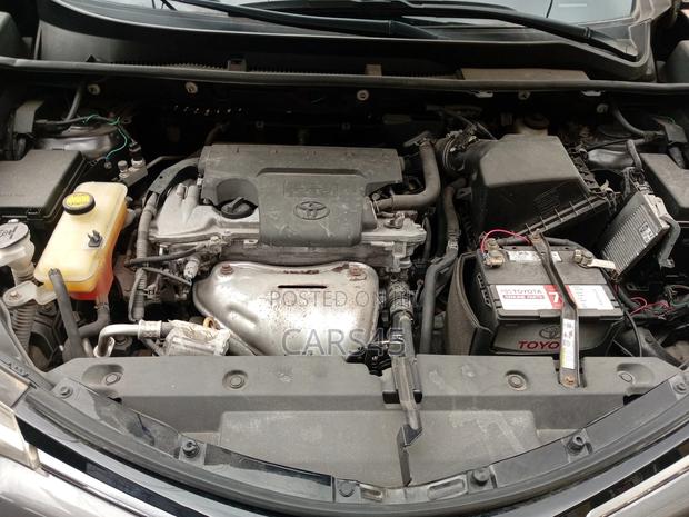 Toyota RAV4 2017 Gray