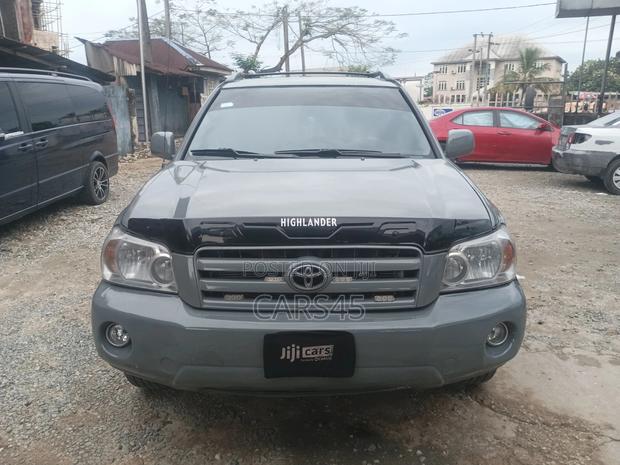 Toyota Highlander Limited V6 2005 Gray