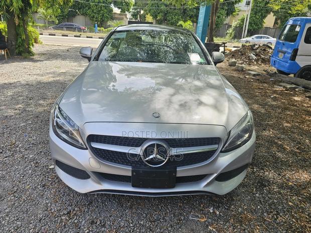Mercedes-Benz C300 2017 Silver
