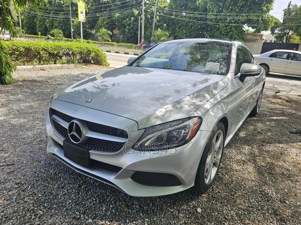 Mercedes-Benz C300 2017 Silver