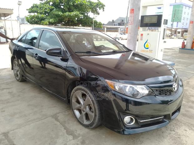 Toyota Camry 2012 Gray