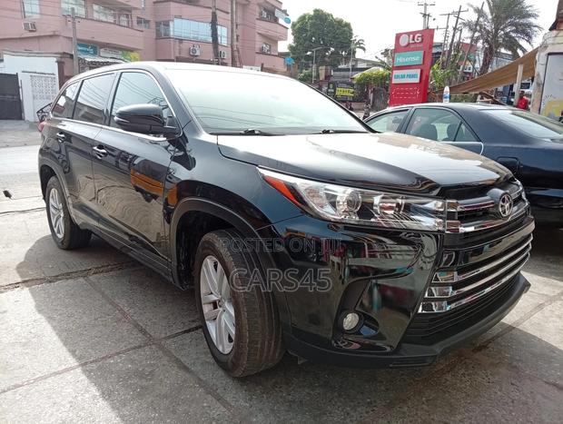 Toyota Highlander 2015 Black