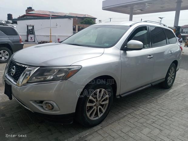 Nissan Pathfinder 2014 Silver