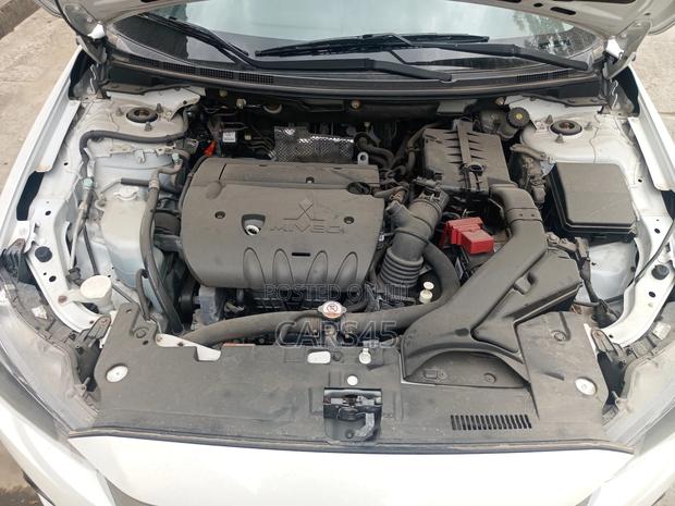 Mitsubishi Lancer 2016 White