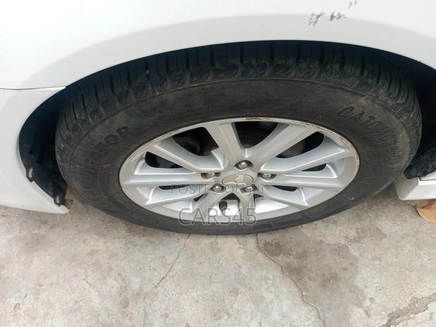 Mitsubishi Lancer 2016 White