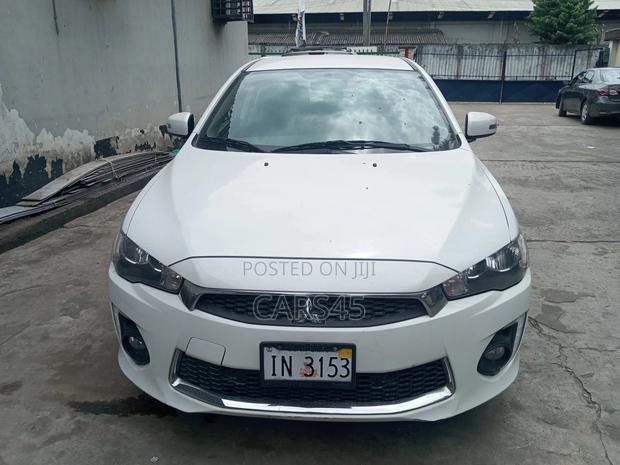 Mitsubishi Lancer 2016 White