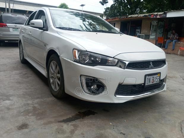 Mitsubishi Lancer 2016 White