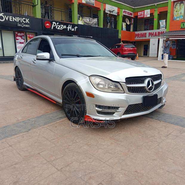 Mercedes-Benz C300 2010 Silver