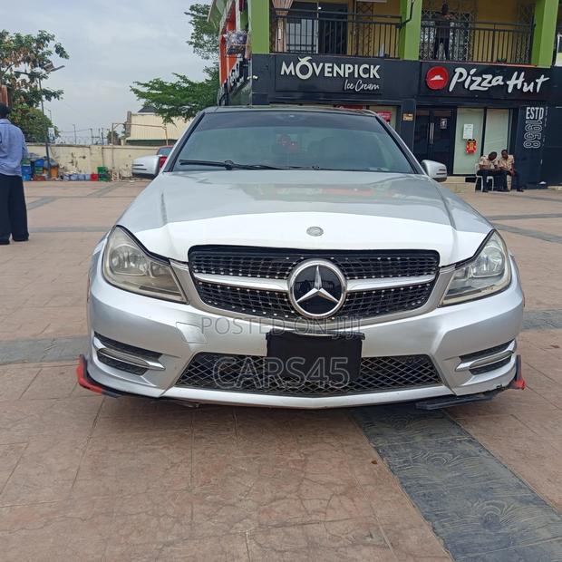 Mercedes-Benz C300 2010 Silver