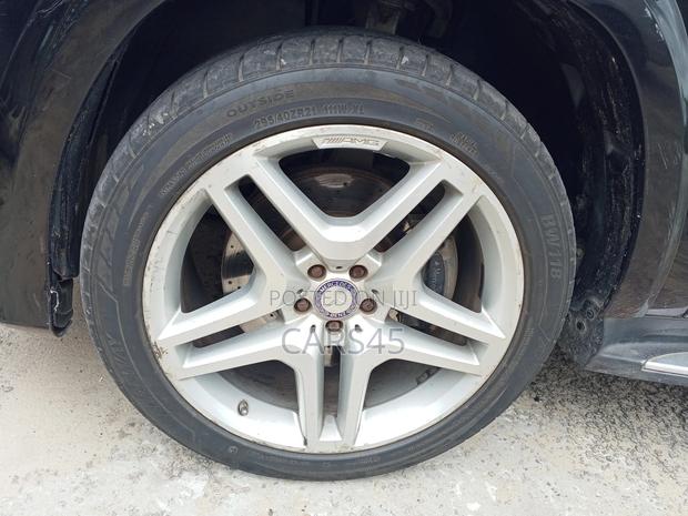 Mercedes-Benz GL-Class GL550 4MATIC 4dr SUV AWD (4.7L 8cyl Turbo 7A)