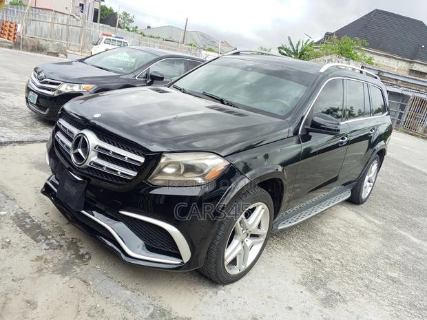 Mercedes-Benz GL-Class GL550 4MATIC 4dr SUV AWD (4.7L 8cyl Turbo 7A)