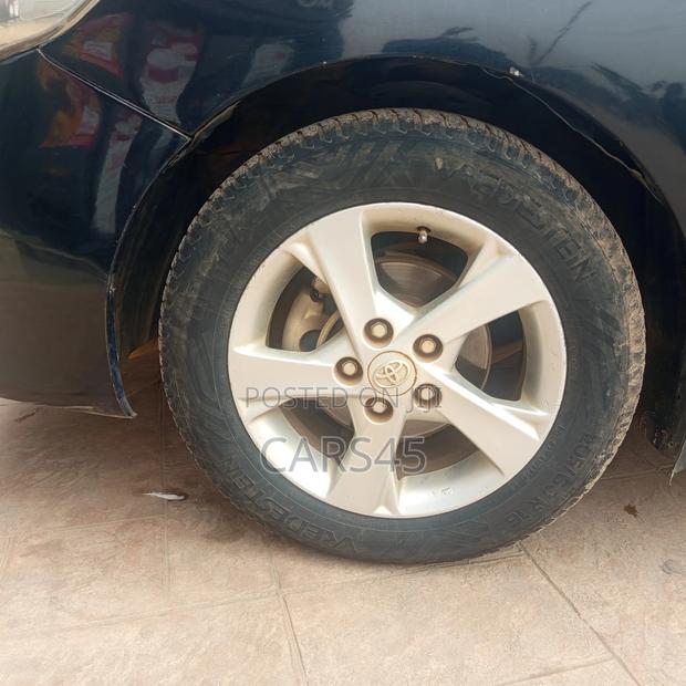 Toyota Corolla 2012 Black