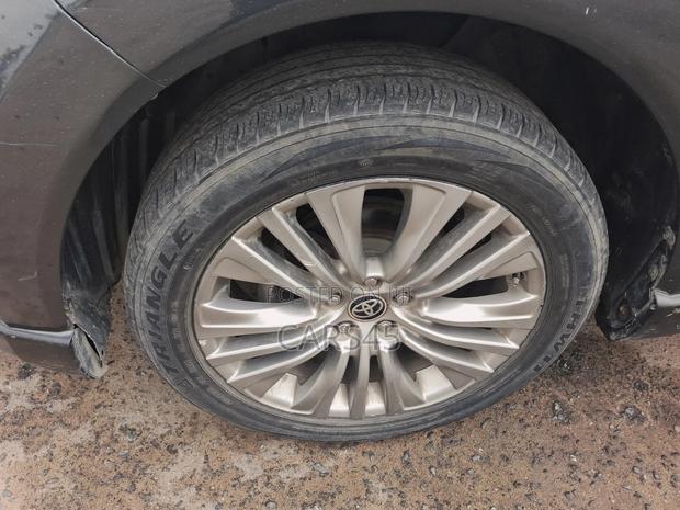 Toyota Venza 2021 Gray