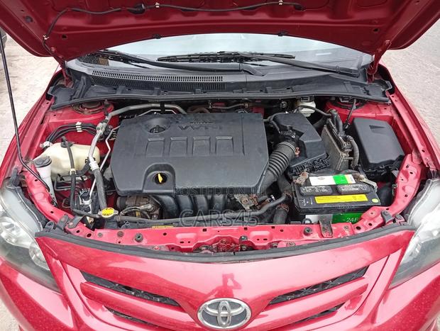 Toyota Corolla 2013 Red