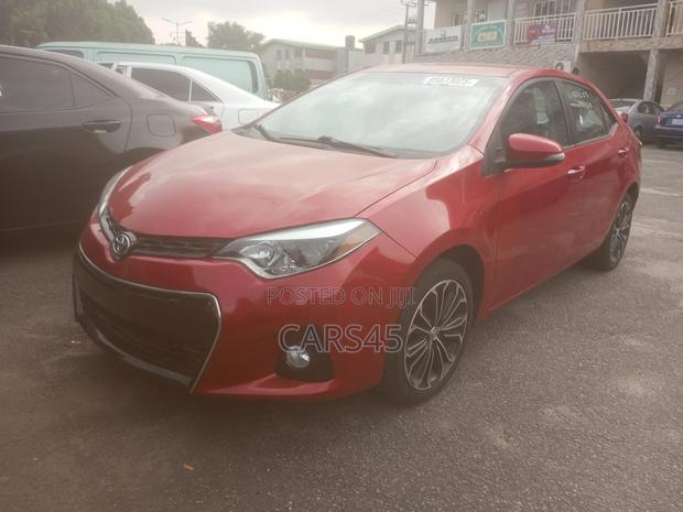 Toyota Corolla 2014 Red