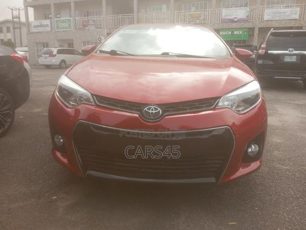 Toyota Corolla 2014 Red
