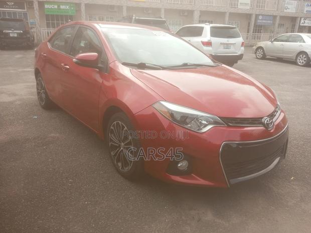 Toyota Corolla 2014 Red