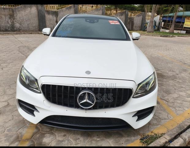 Mercedes-Benz E300 4Matic AWD Sedan (2.0L 4cyl 9A) 2017 White