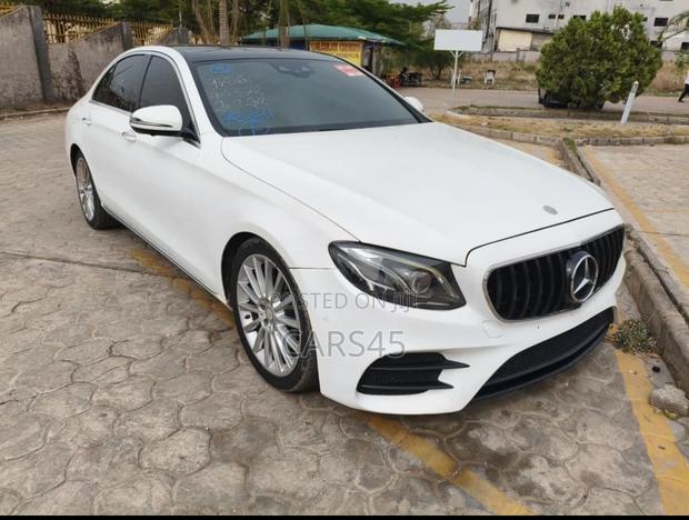 Mercedes-Benz E300 4Matic AWD Sedan (2.0L 4cyl 9A) 2017 White