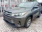 Toyota Highlander XLE 4dr SUV (3.5L 6cyl 6A) 2015 Gray for sale