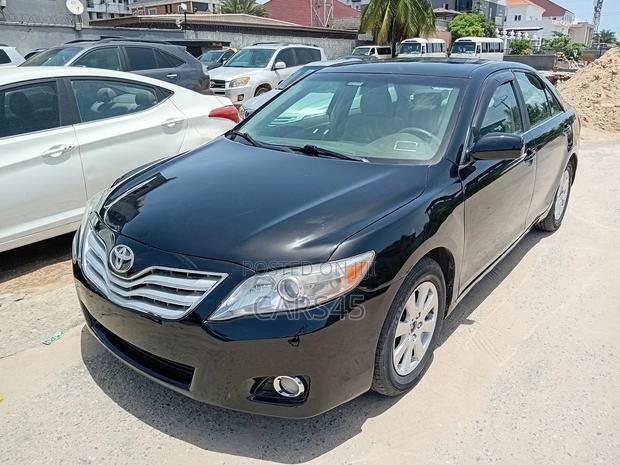 Toyota Camry Hybrid 2011 Black