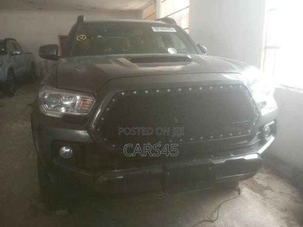 Toyota Tacoma 2021 Gray