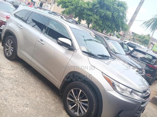 Toyota Highlander 2017 Gray
