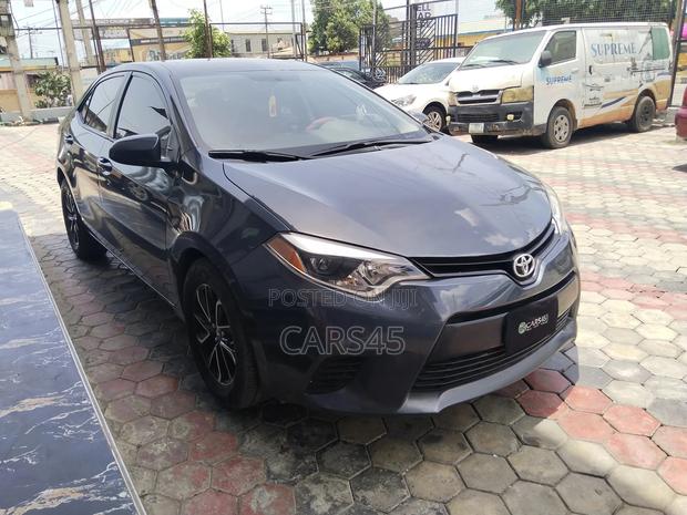 Toyota Corolla 2016 Blue
