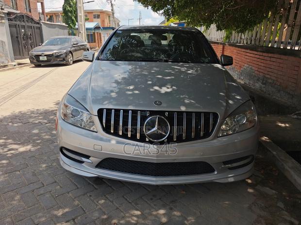 Mercedes-Benz C250 2011 Silver