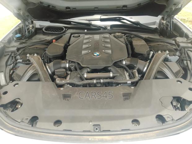 BMW 760 2023 Gray