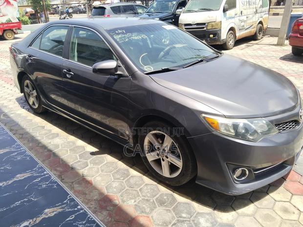 Toyota Camry 2013 Gray