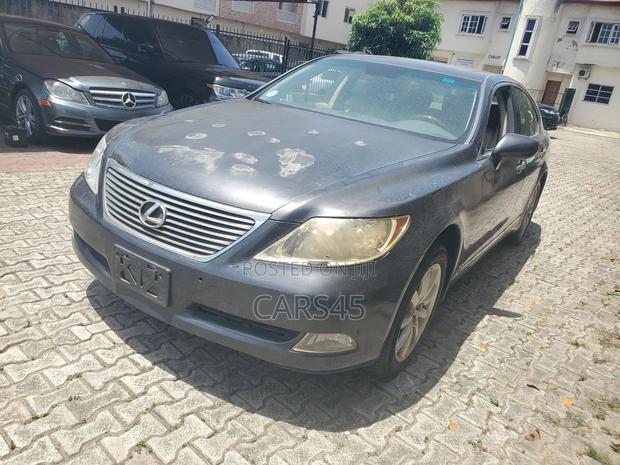 Lexus LS 460 AWD 2009 Gray