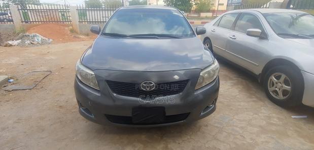 Toyota Corolla 2010 Gray