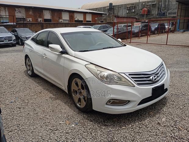 Hyundai Azera 2012 White