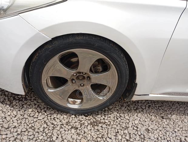 Hyundai Azera 2012 White
