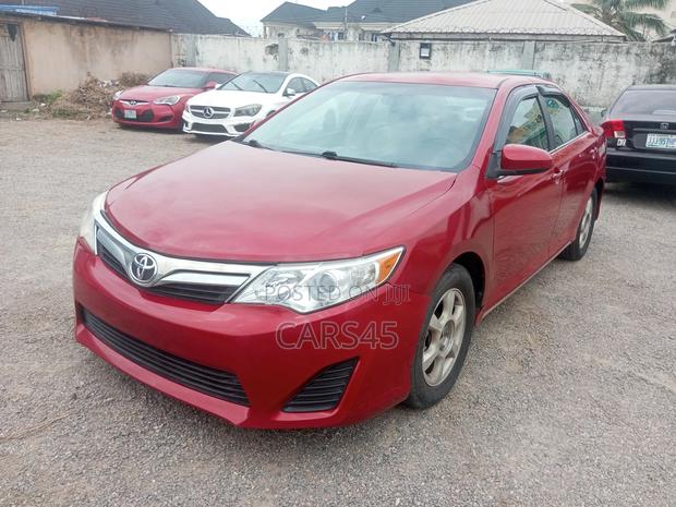 Toyota Camry 2015 Red