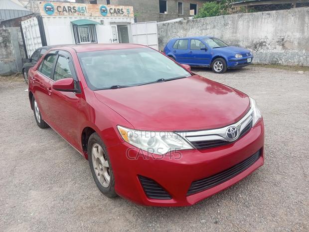 Toyota Camry 2015 Red