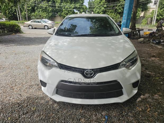 Toyota Corolla 2014 White