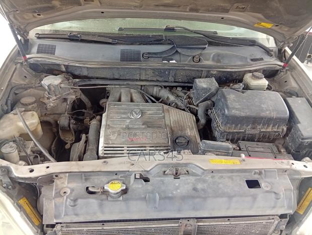 Lexus RX 2002 Gold