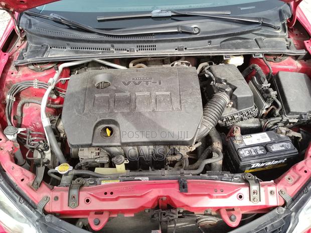Toyota Corolla 2015 Red