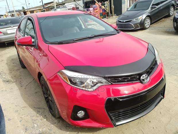 Toyota Corolla 2015 Red